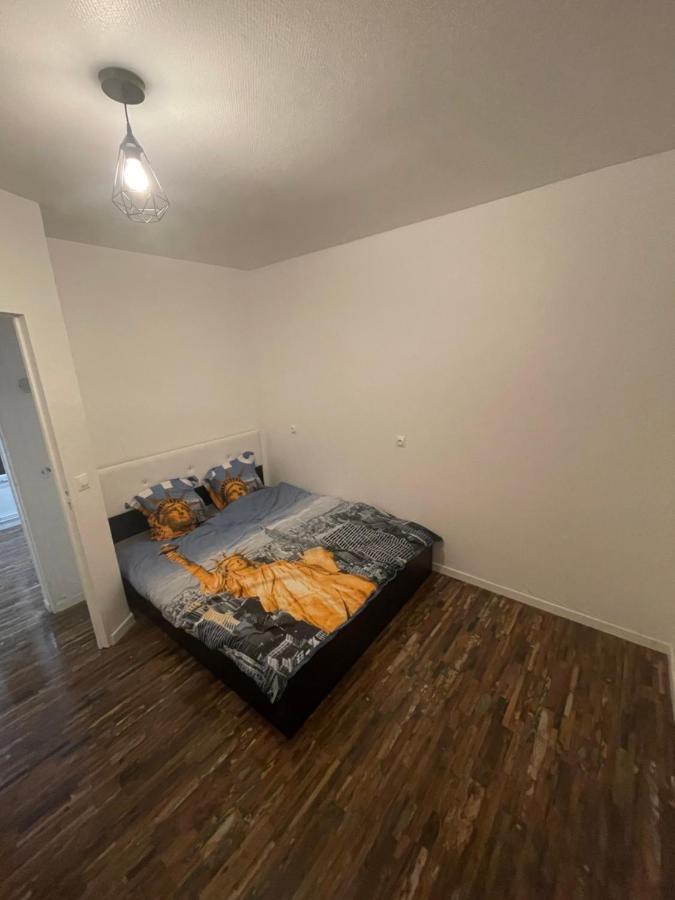 Logement Lagny Sur Marne Disneyland Paris Apartamento Exterior foto